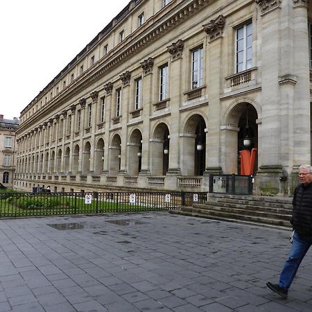 B&B Le Miroir Aux Fees Bordeaux Exterior foto