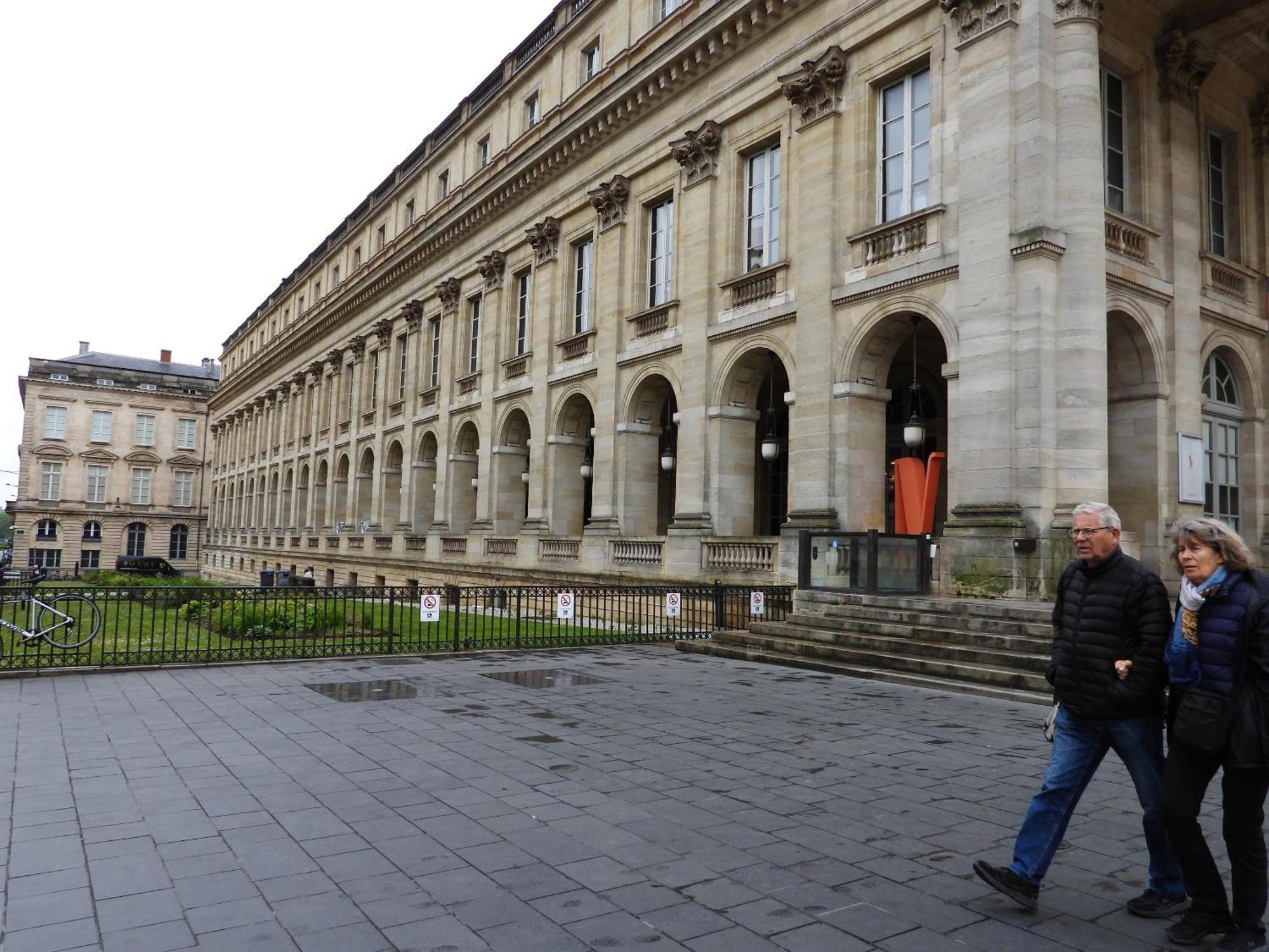 B&B Le Miroir Aux Fees Bordeaux Exterior foto